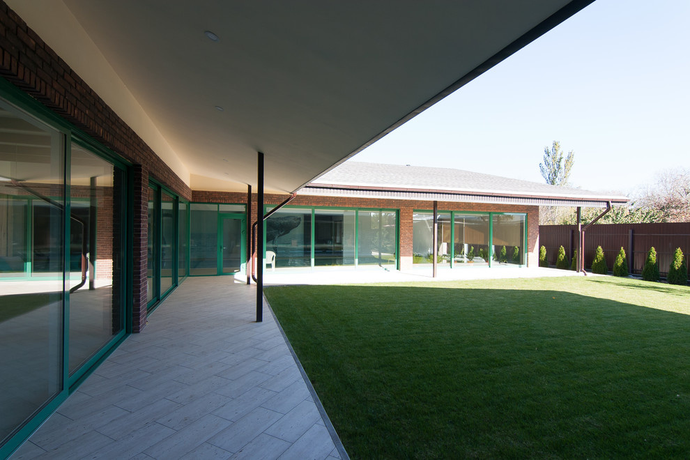 Одноэтажный жилой дом с бассейном и  SPA