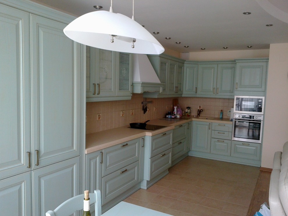 Воплощенные в жизнь проекты кухонь.