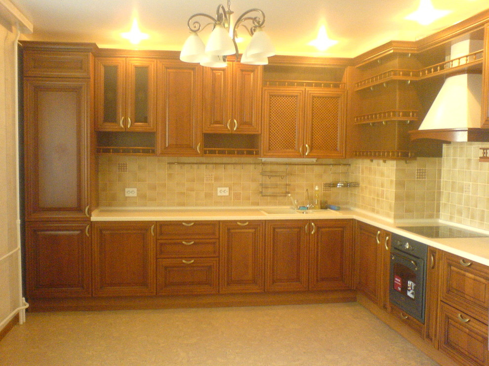 Воплощенные в жизнь проекты кухонь.