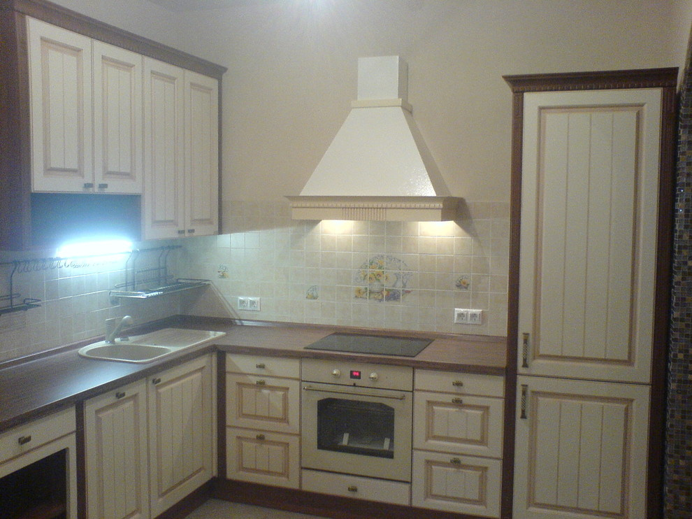 Воплощенные в жизнь проекты кухонь.