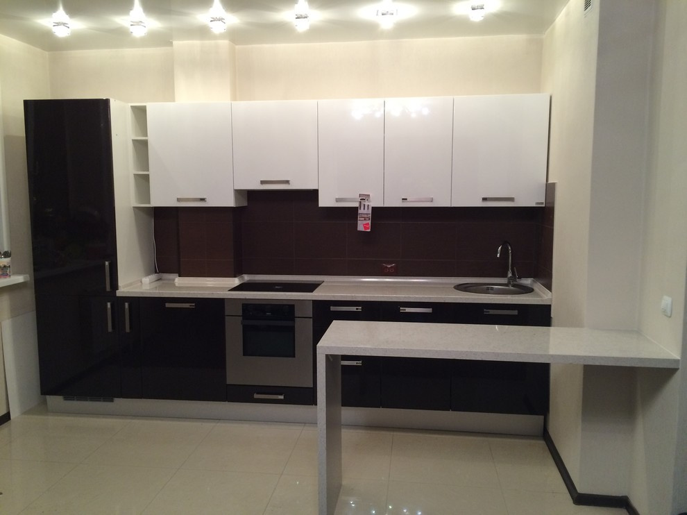 Воплощенные в жизнь проекты кухонь.