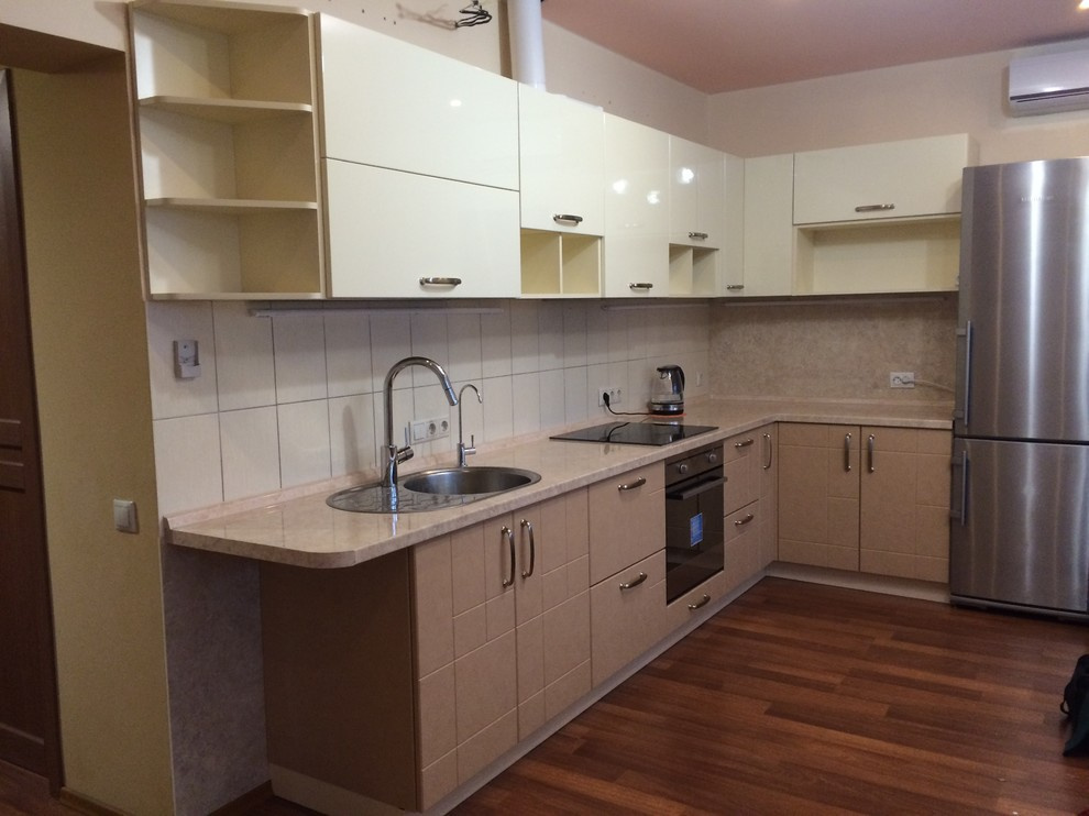 Воплощенные в жизнь проекты кухонь.