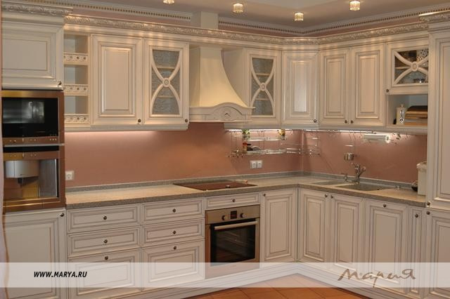 Воплощенные в жизнь проекты кухонь.