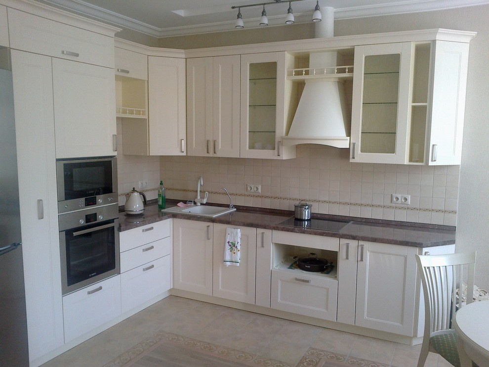 Воплощенные в жизнь проекты кухонь.