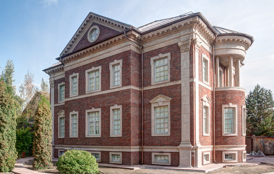 Отделка фасада дома