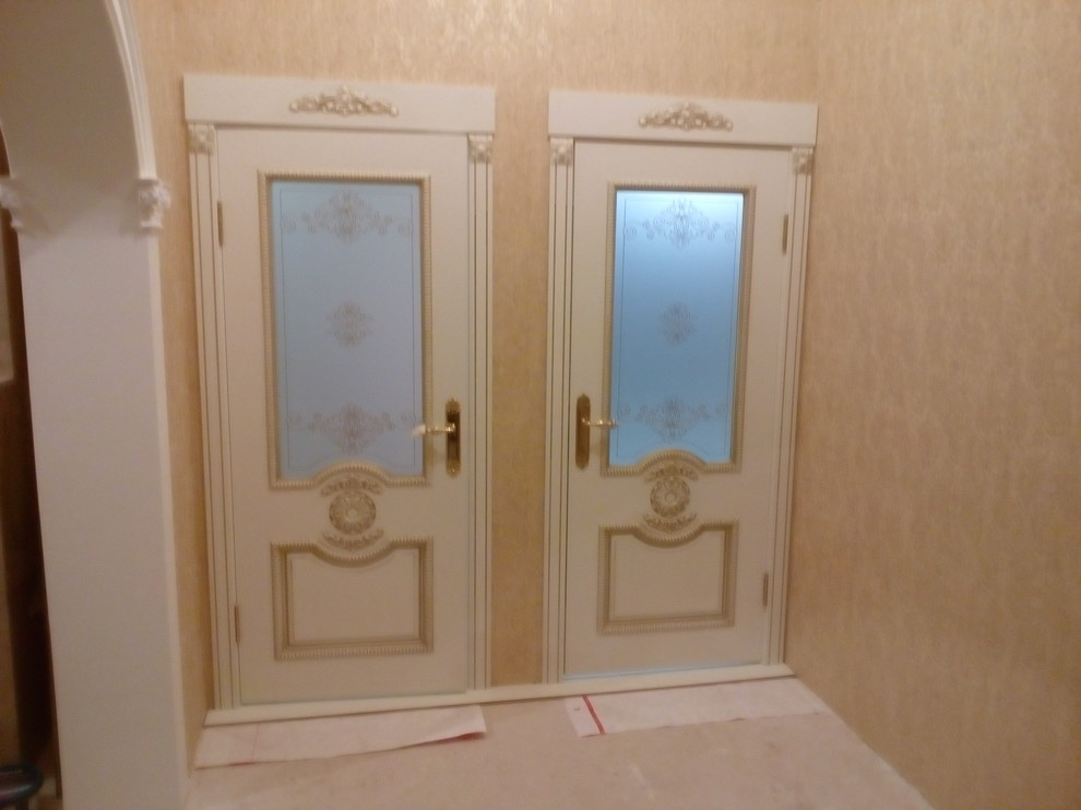 Установленные двери