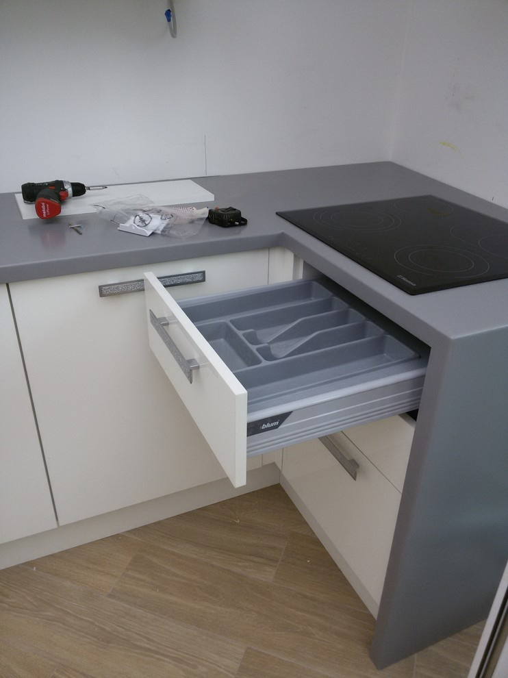 Кухня из пластика