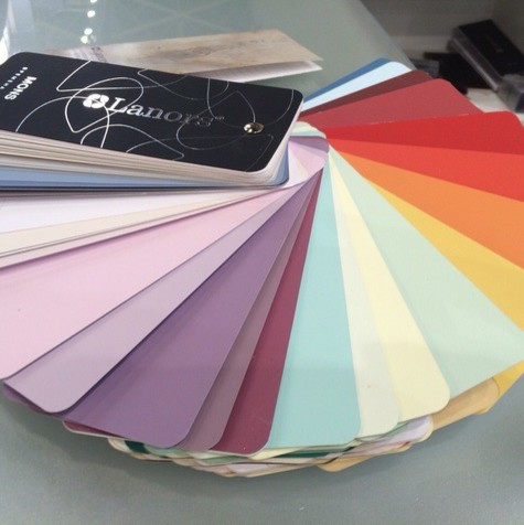 Веер с цветами палитры "Времена года"