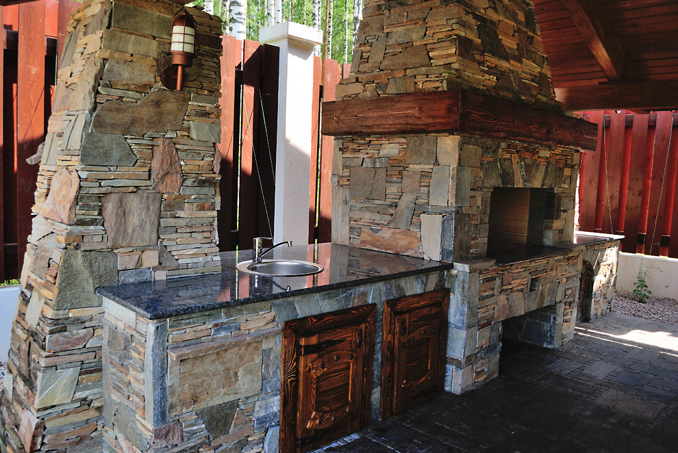 Беседка и барбекю из камня