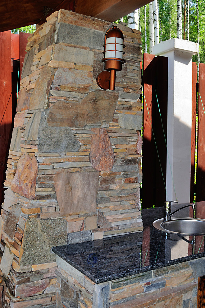 Беседка и барбекю из камня