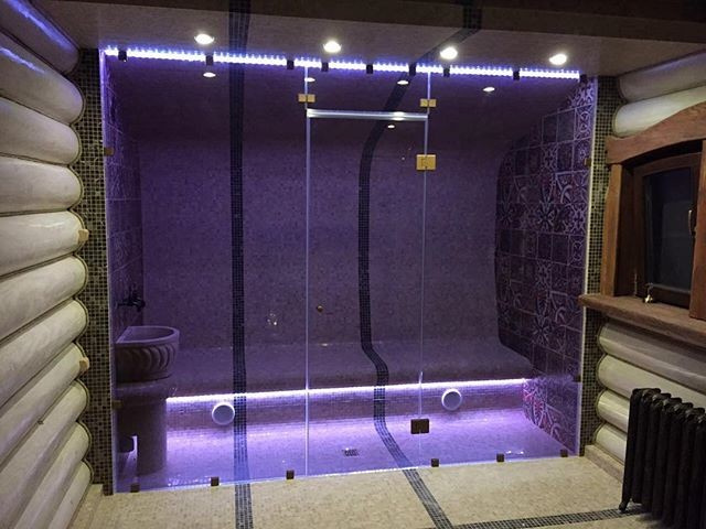 Стеклянная перегородка в сауну