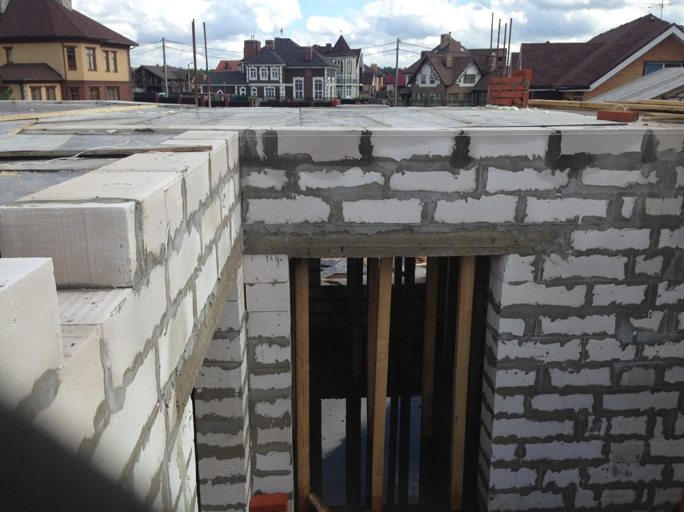 Укладка ламенированной фанеры