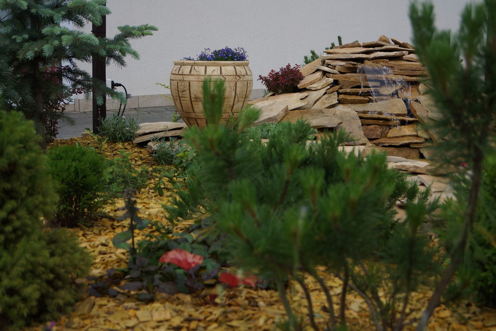 Садовый пруд в африканском стиле