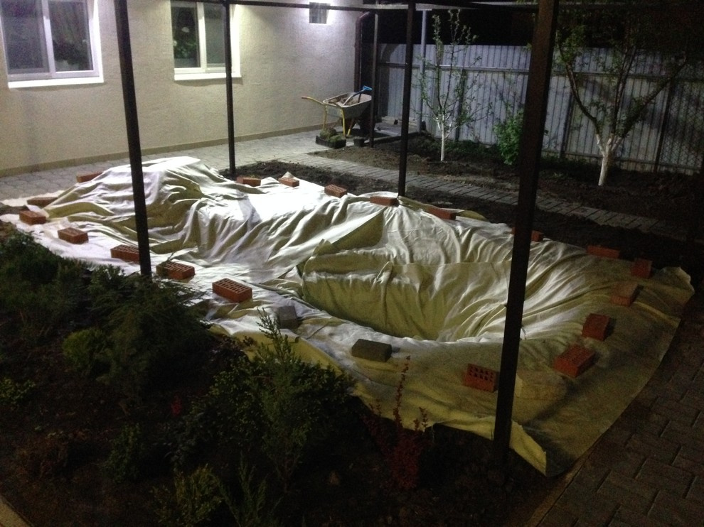 Садовый пруд в африканском стиле