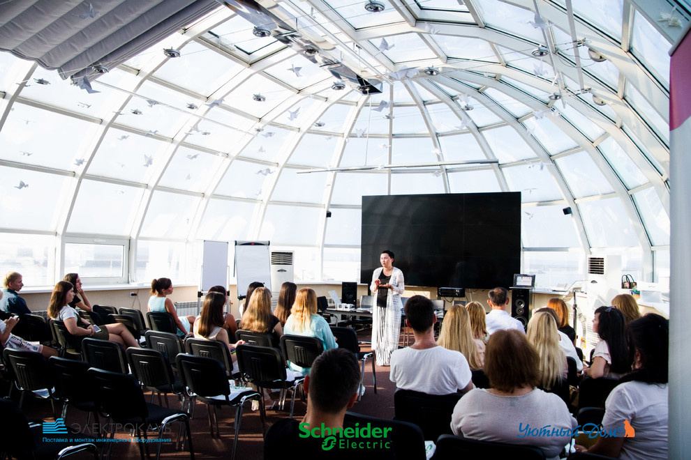 Компания Электроклуб и ее постоянный партнер - Schneider-Electric провели встреч