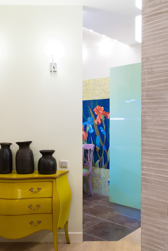 Вид из гостиной в кухню