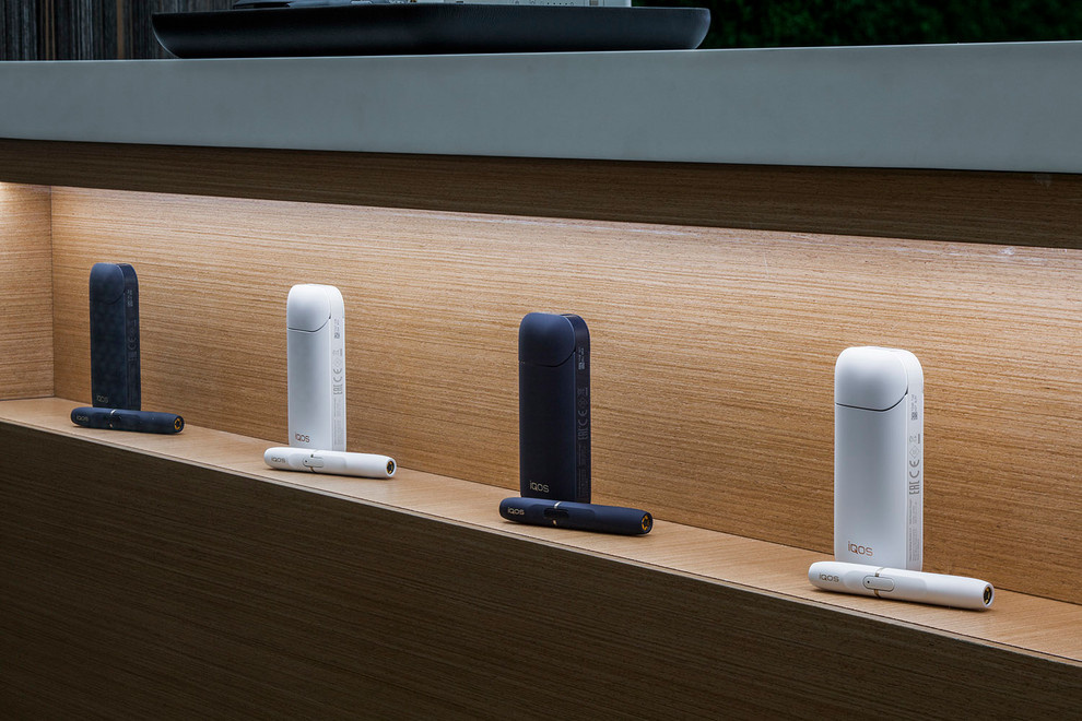 pop-up Iqos в ТЦ "Метрополис"