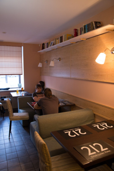 Bar 212
