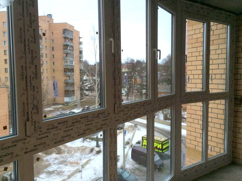 Остекление и отделка балконов