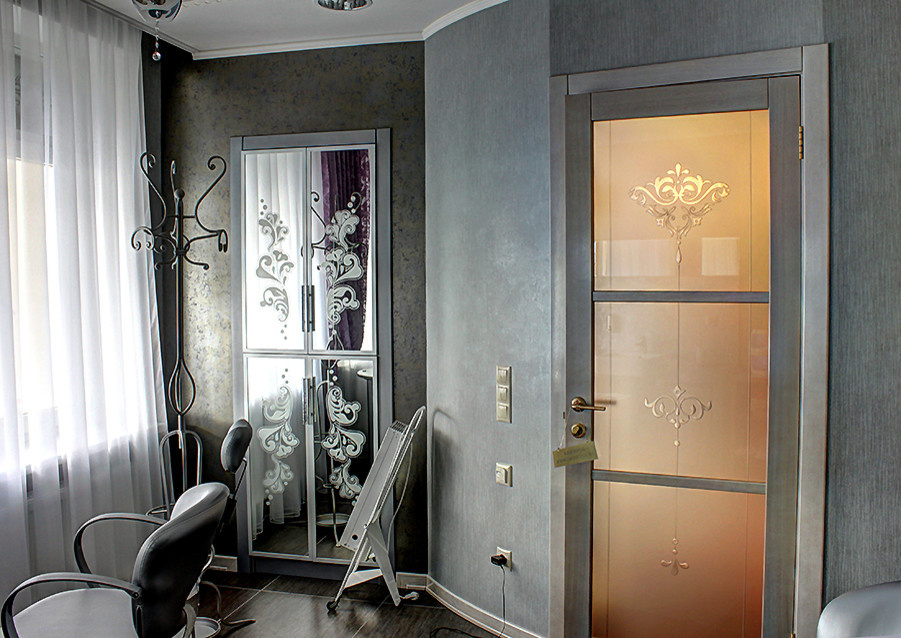 Витражи в салоне красоты "Teosofia". Белгород.