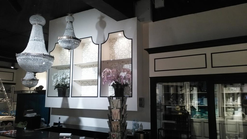 Магазин "Шипы и Розы" в Торговом центре "Табрис" на ул. Кубанская Набережная. 25