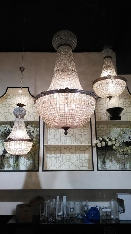 Магазин "Шипы и Розы" в Торговом центре "Табрис" на ул. Кубанская Набережная. 25