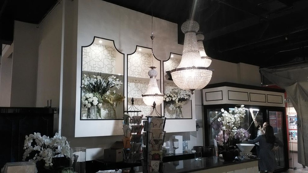 Магазин "Шипы и Розы" в Торговом центре "Табрис" на ул. Кубанская Набережная. 25