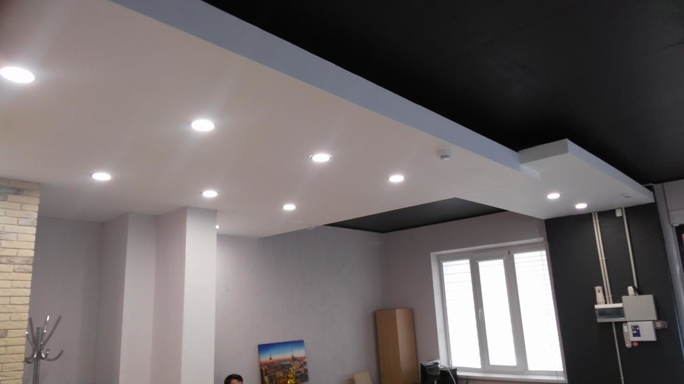 Офис магазина "Столы и Стулья" на ул.Московская, 125 литер 1