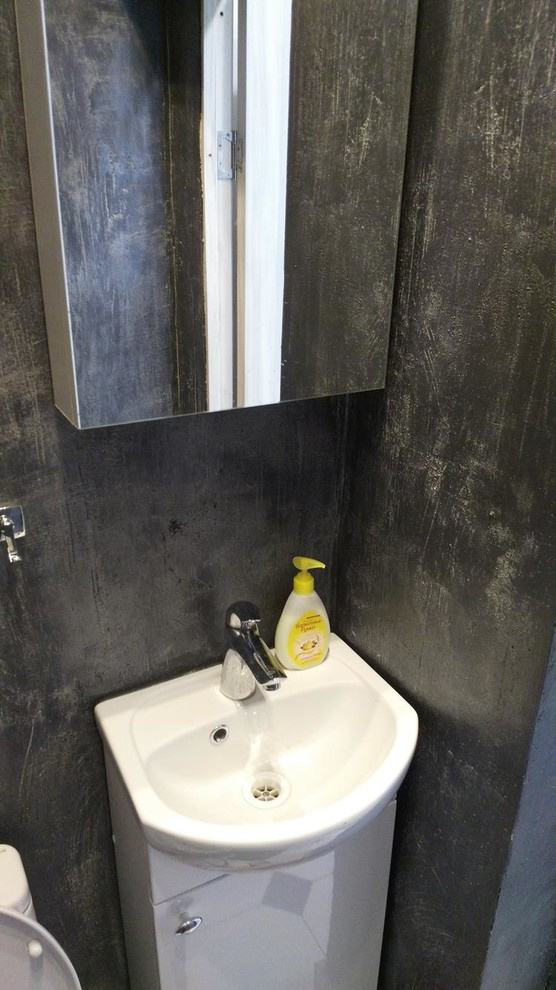 Офис магазина "Столы и Стулья" на ул.Московская, 125 литер 1