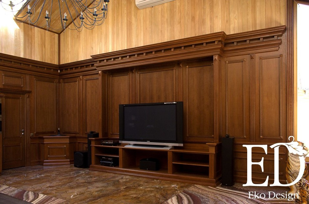 Дом с бассейном