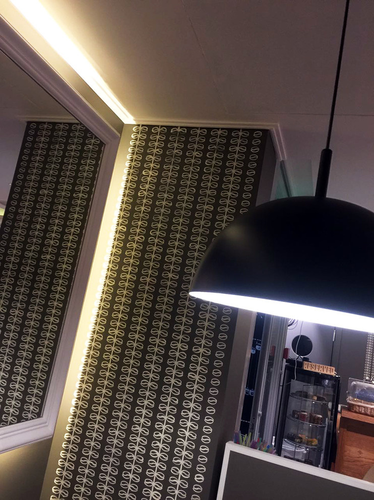 Роспись грифельных стен в сэндвич-баре COFFEE SMILE в Технопарке Сколково.