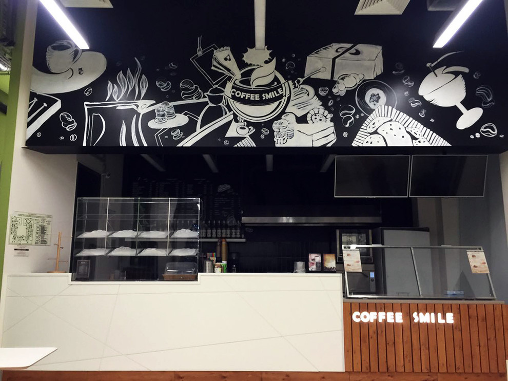 Роспись грифельных стен в сэндвич-баре COFFEE SMILE в Технопарке Сколково.