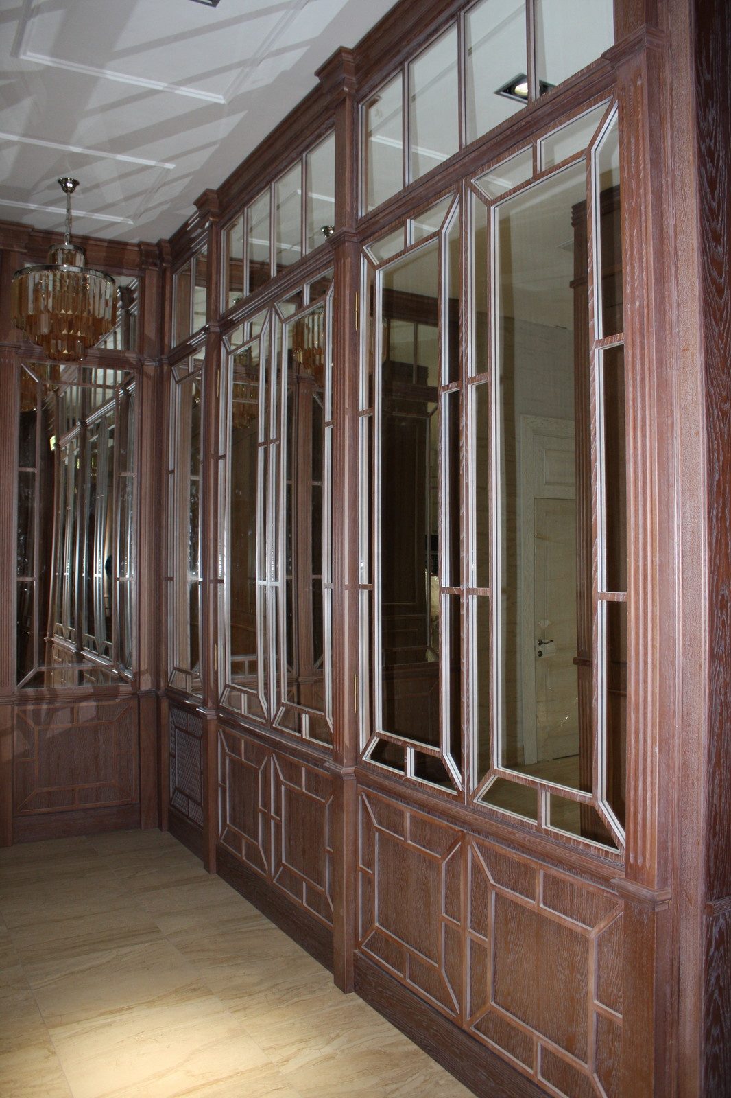 Зеркальные витражи