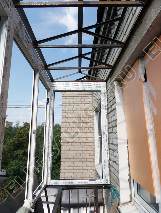 Остекление балкона под ключ