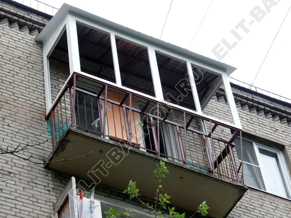 Остекление балкона под ключ