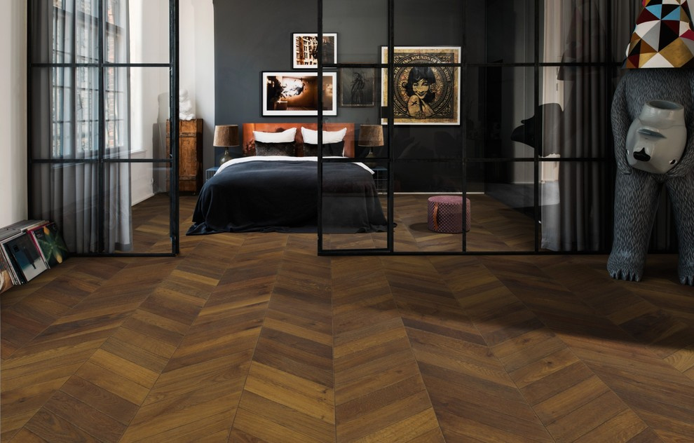 Kahrs ID Chevron Collection Oak Dark Brown Chevron