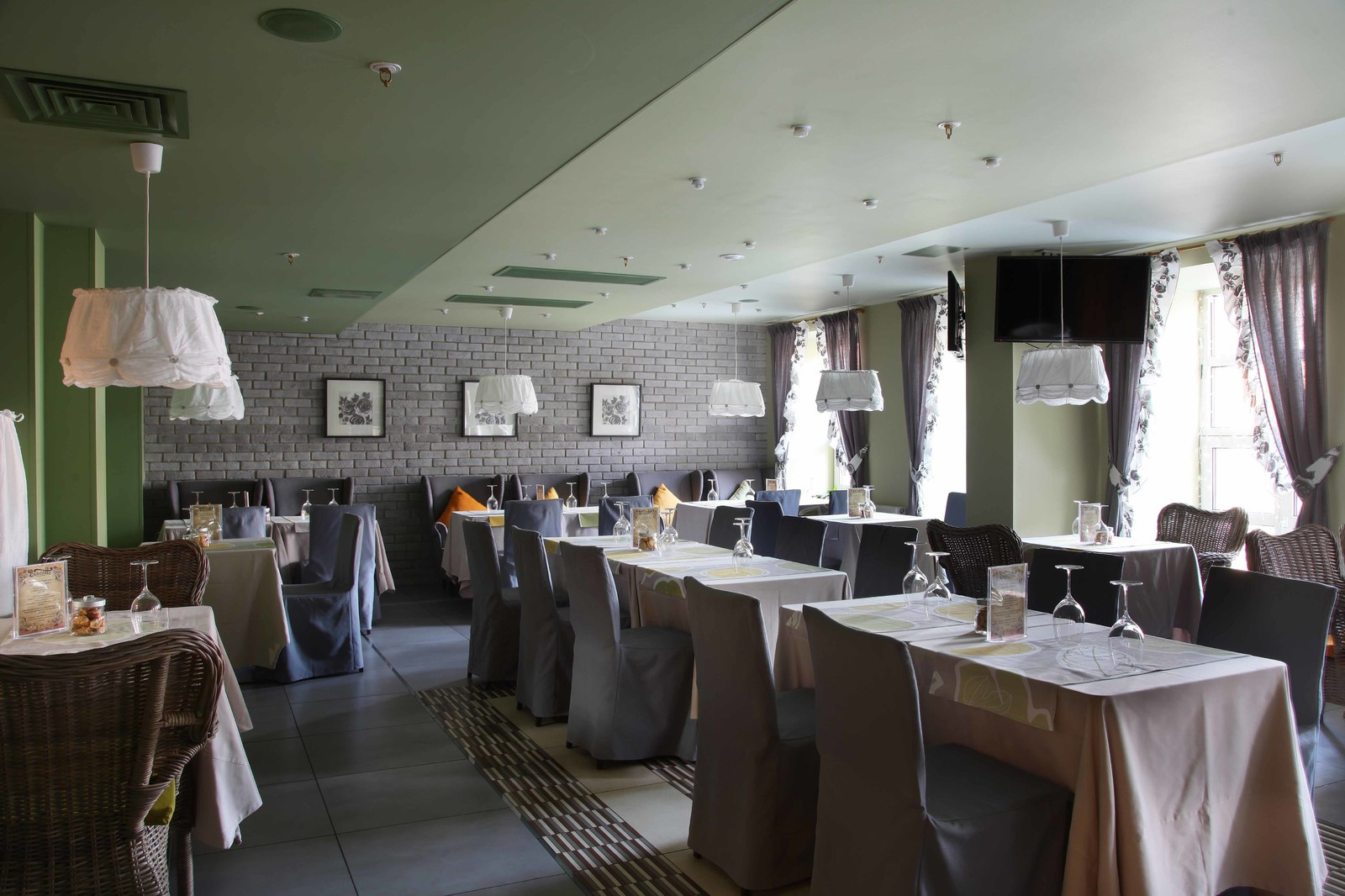 Бистро в отеле Введенский.