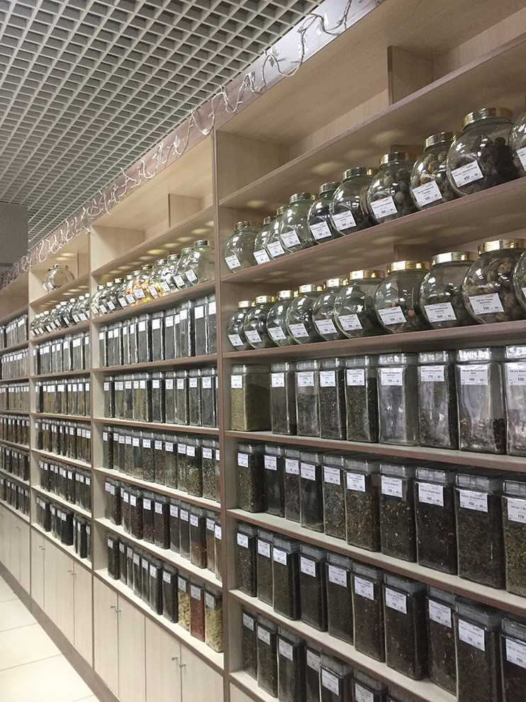 Интерьер магазина кальянов и lounge cafe