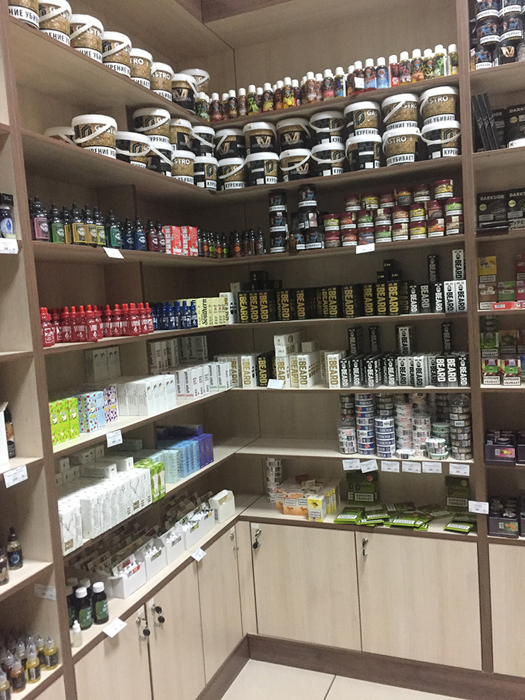 Интерьер магазина кальянов и lounge cafe