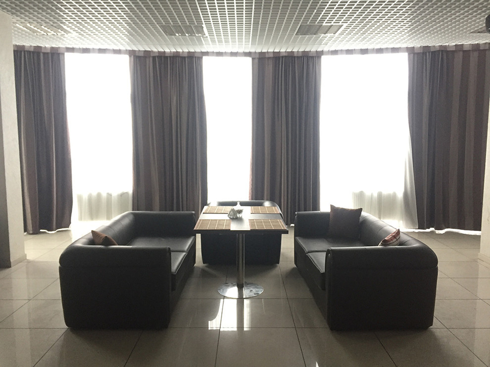 Интерьер магазина кальянов и lounge cafe