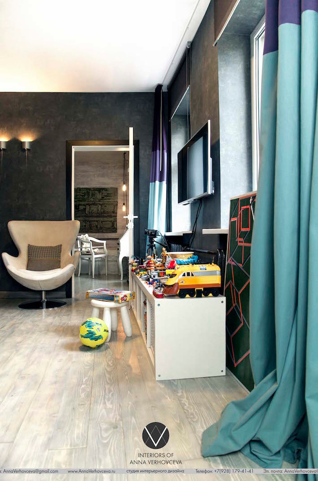 ВЫХОДЯ ЗА РАМКИ ПРИВЫЧНОГО