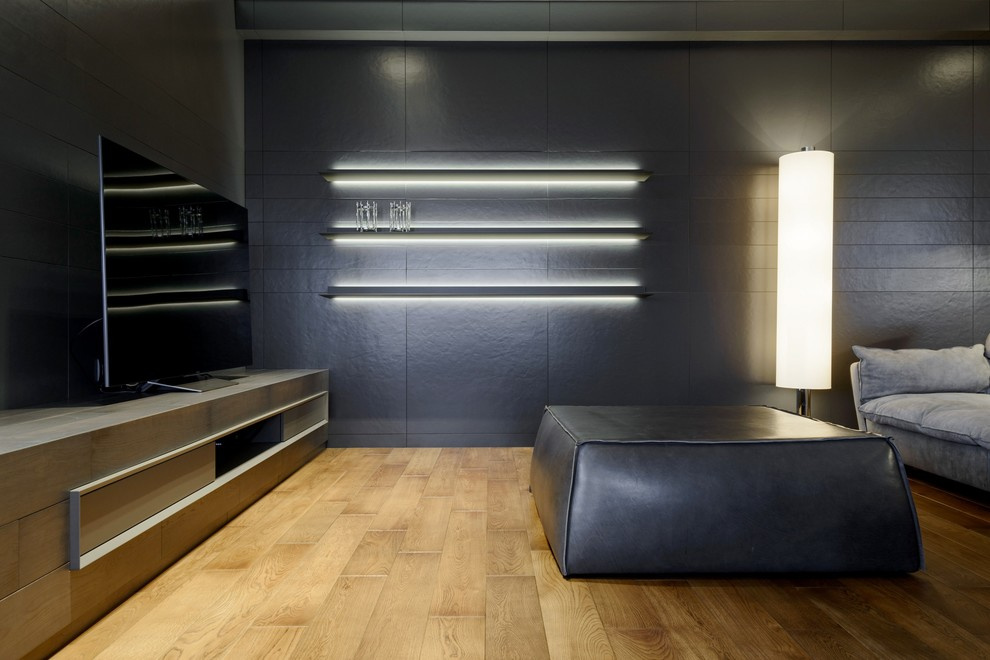 Лаунж-зона у окна из массива дуба