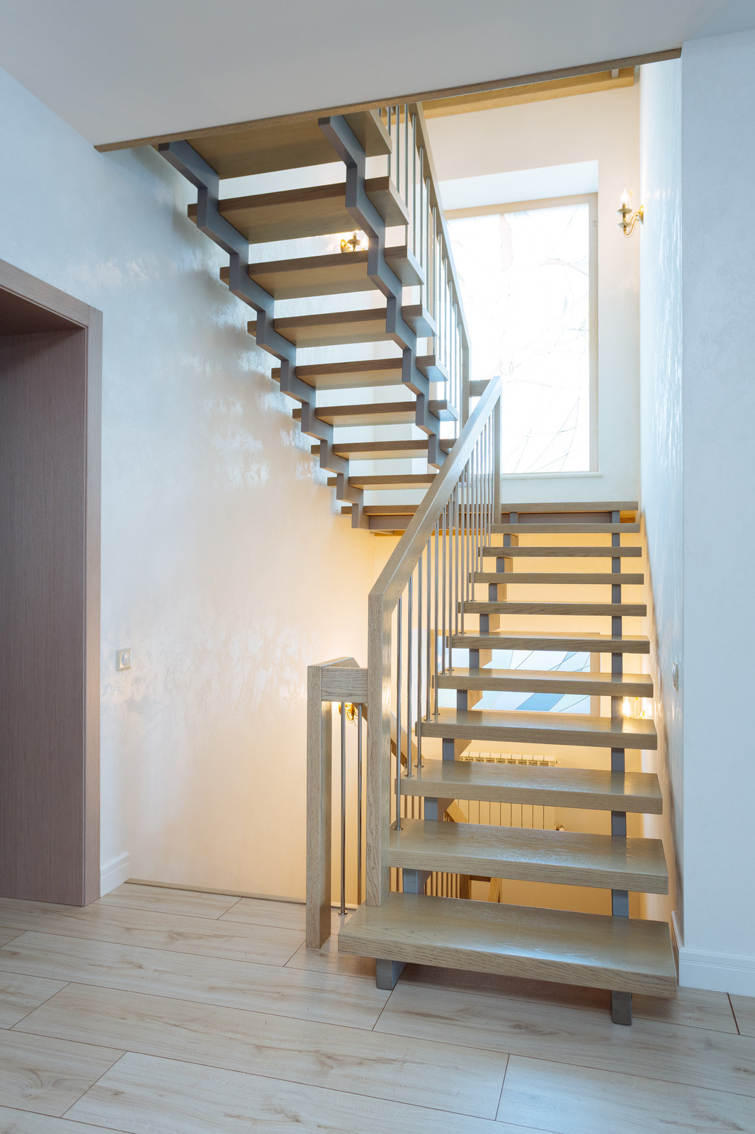 Деревянная лестница в частном доме по ул. Новоилларионовская г. Чебоксары