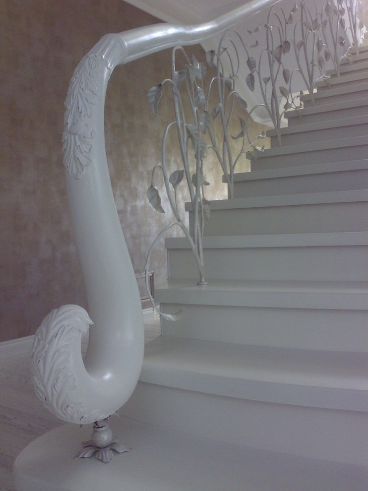 Кованые перила на лестницу в КП Третья Охота в Подмосковье