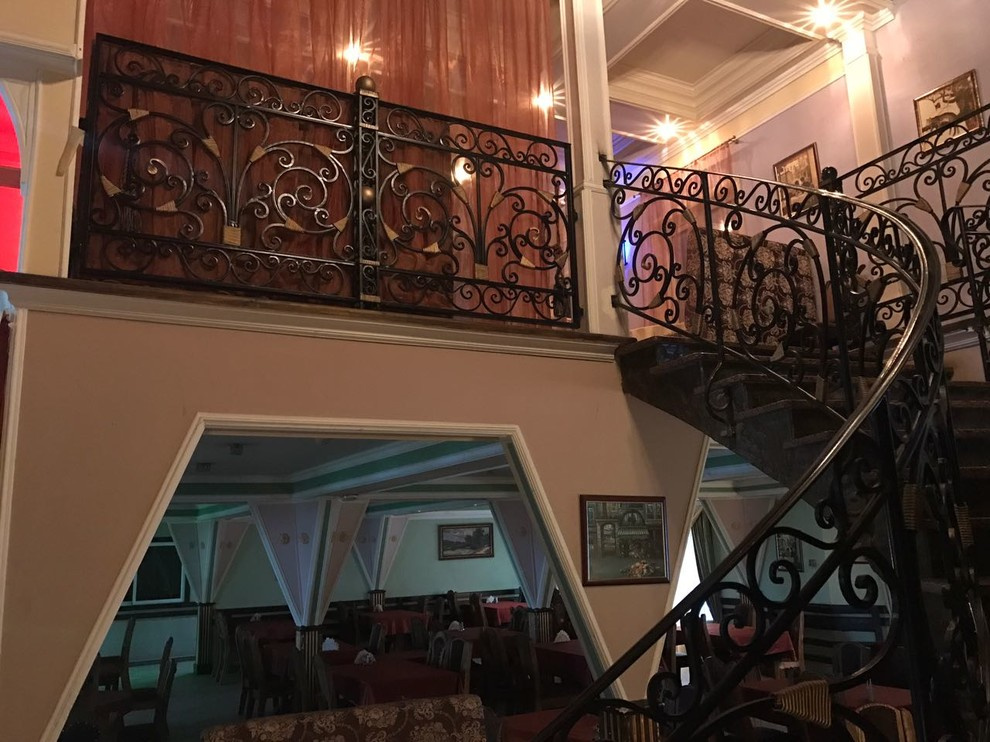 Кованые перила в ресторан "Арег", г. Звенигород