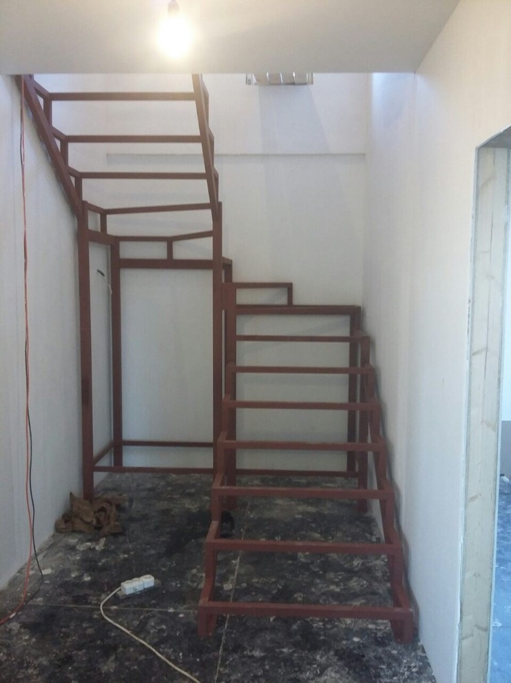 Каркасы лестниц под обшивку деревом