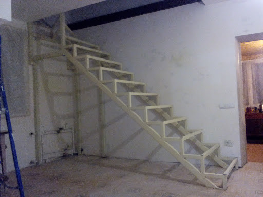 Обложка проекта: Каркасы лестниц под обшивку деревом