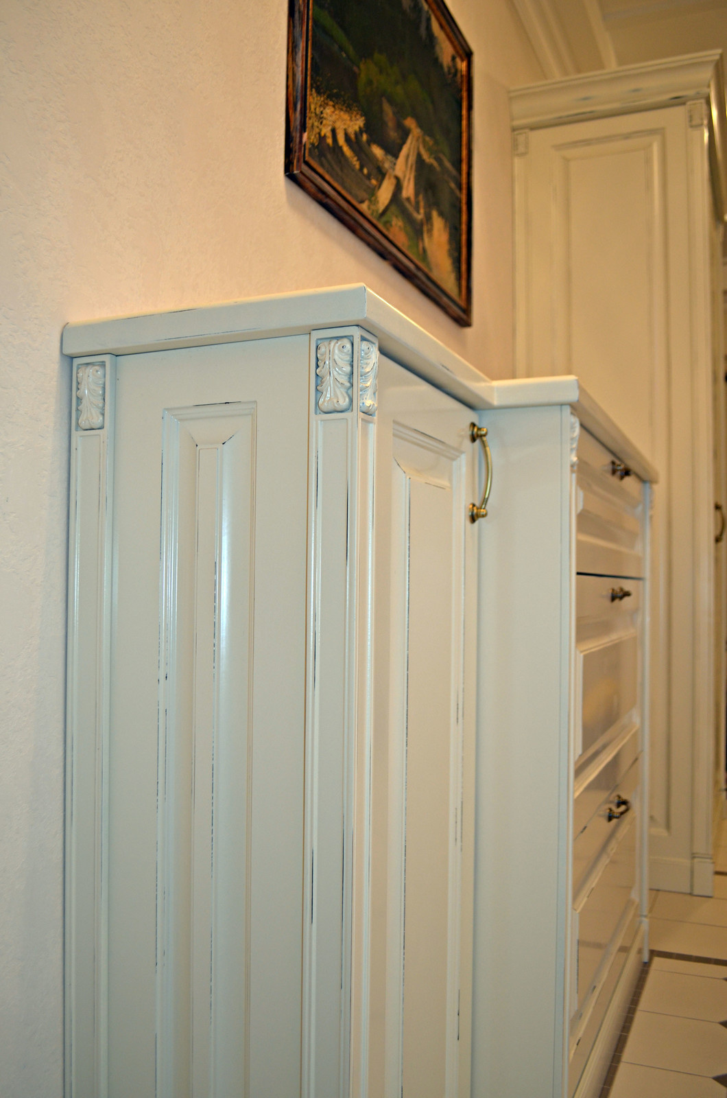 Комод в коридор