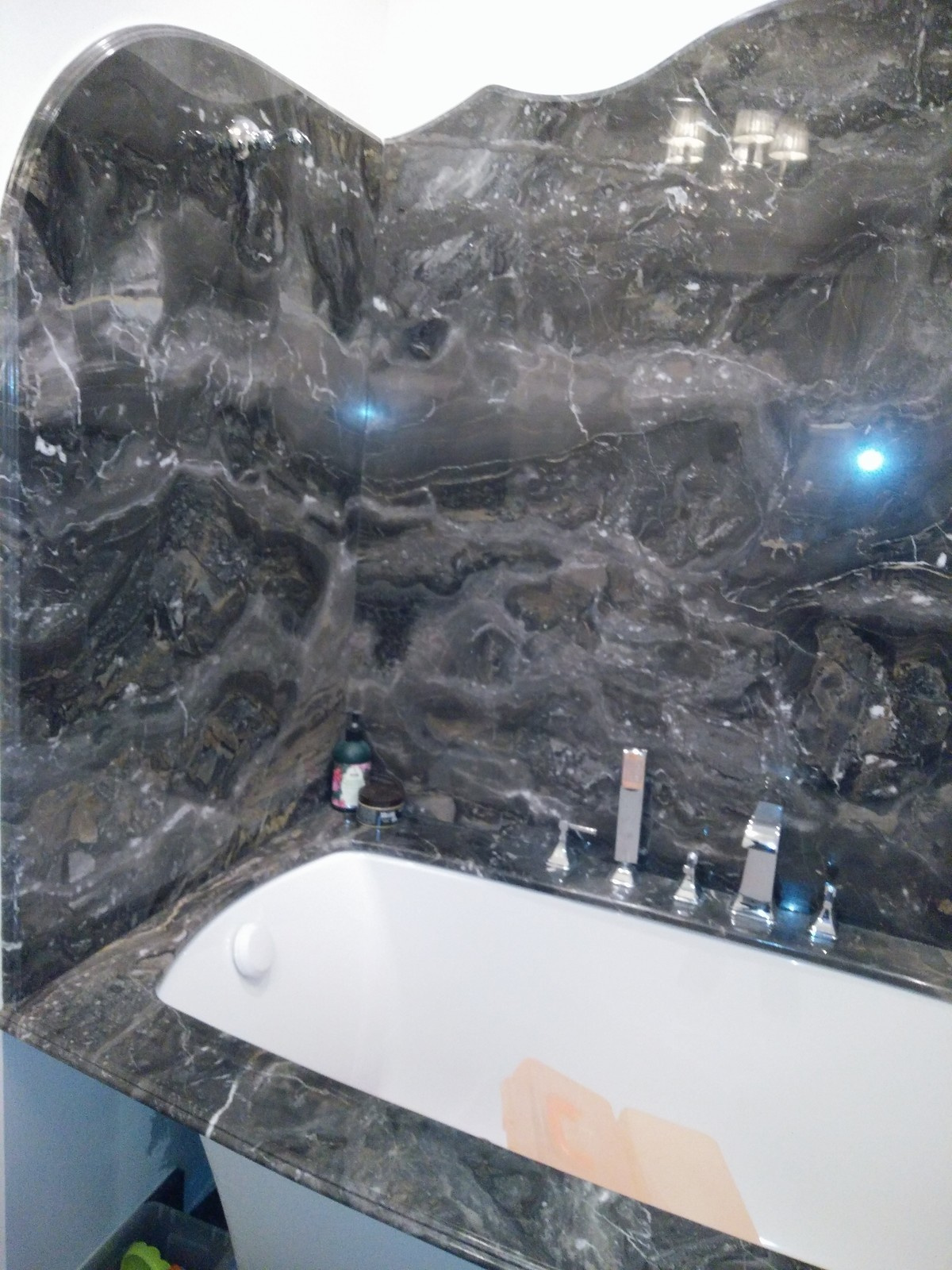 Обложка проекта: Санузел в мраморе Alaabastrino Rustic