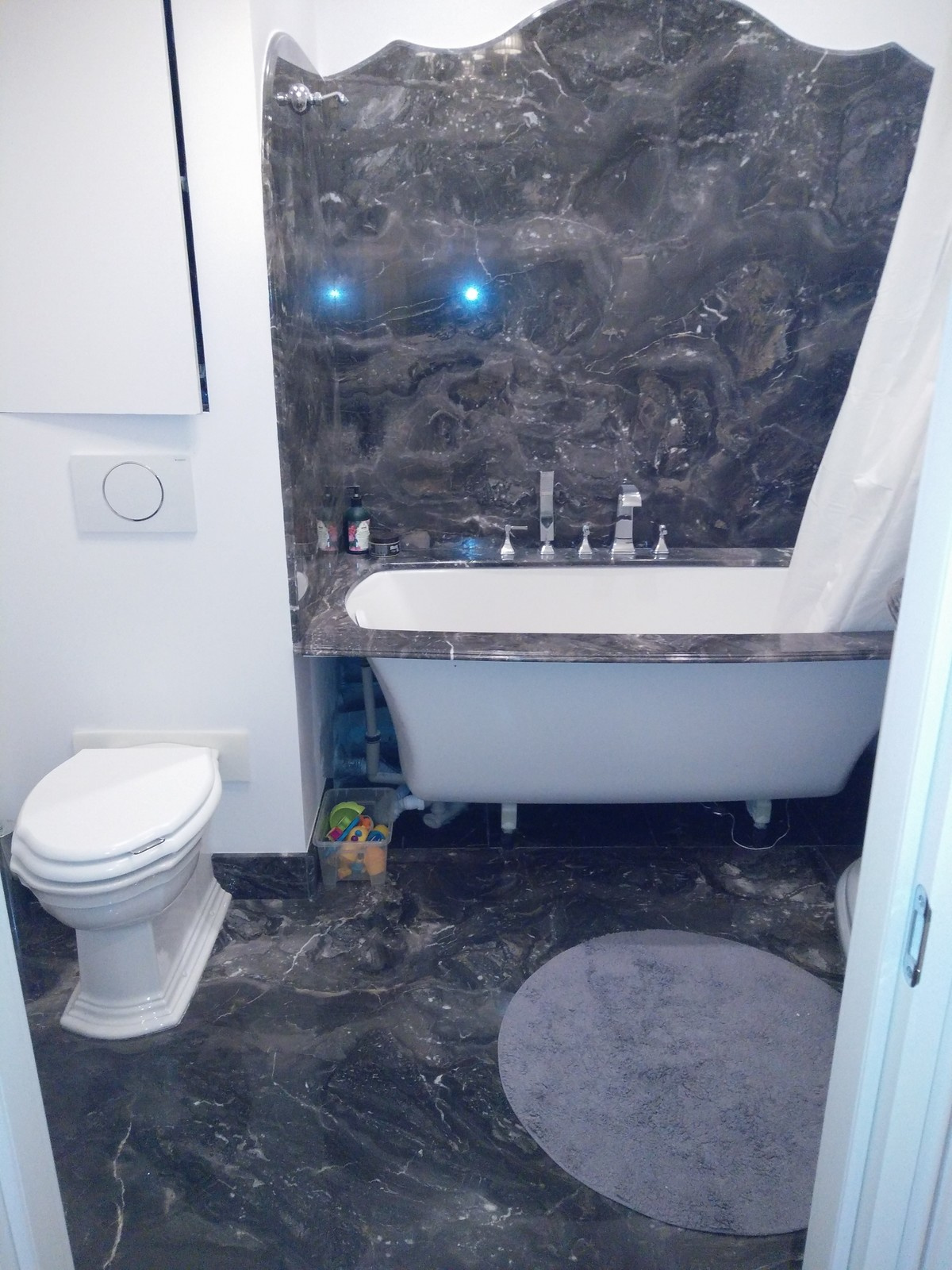 Обложка проекта: Санузел в мраморе Alabastrino Rustic